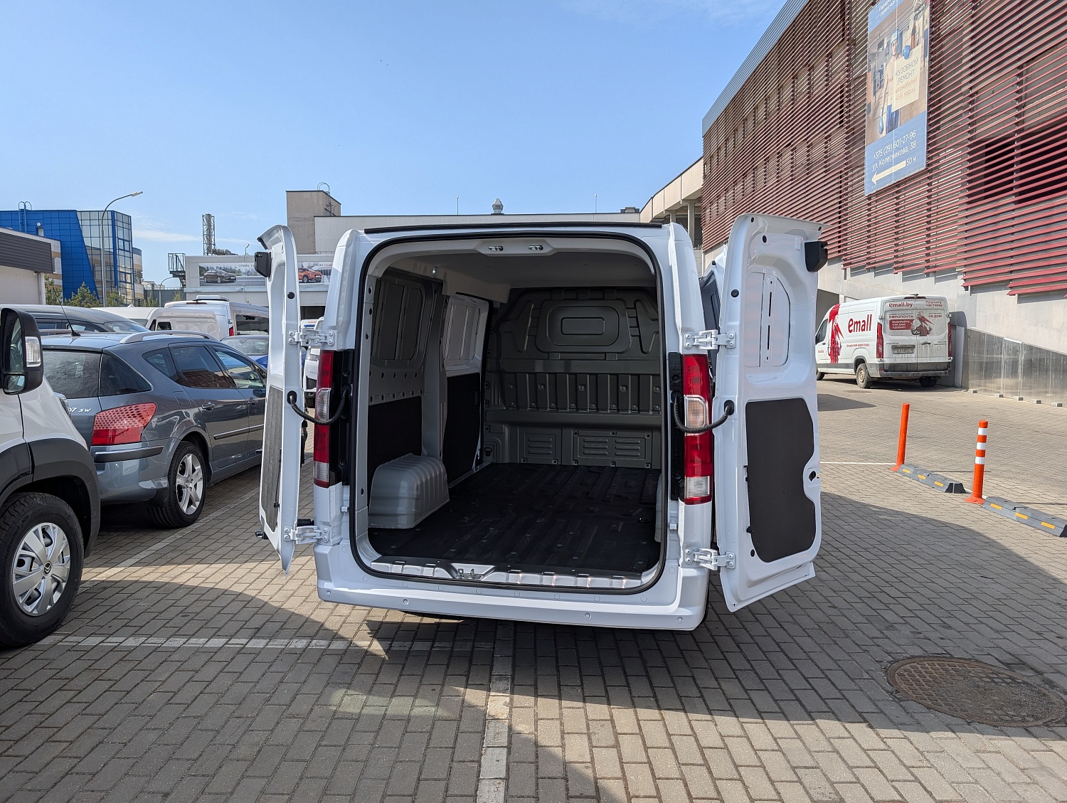 Farizon V7E